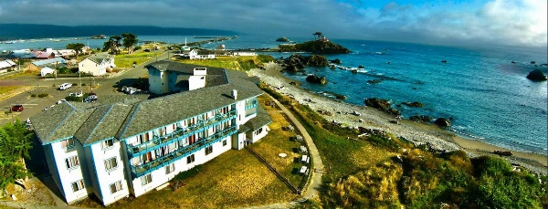 Oceanfront Lodge image 1